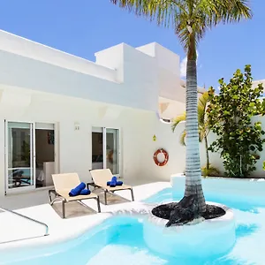 Katis Boutique In Bahiazul 4* Corralejo