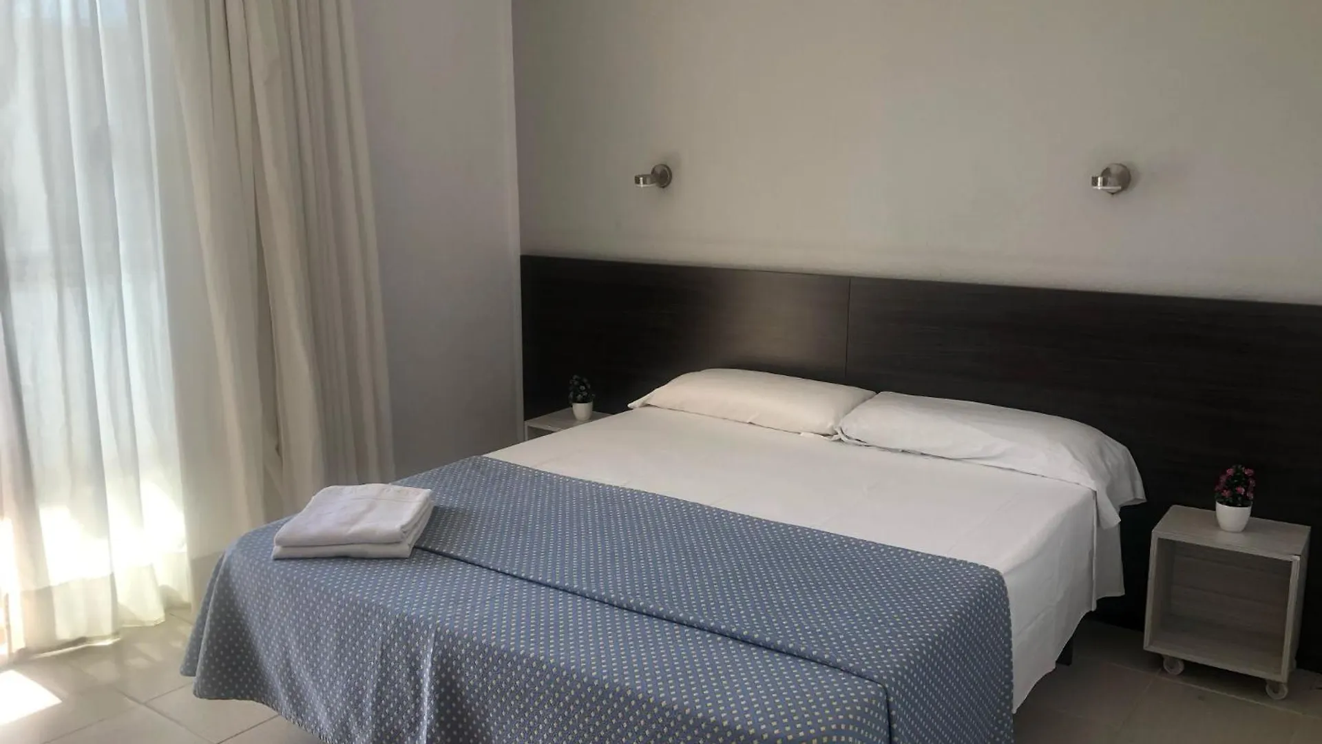 Hostal Tahiti Rs Salou Espagne