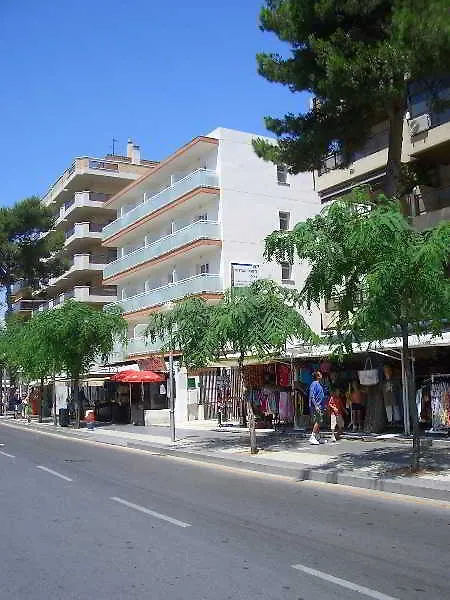 Hostal Tahiti Rs Salou Maison d'hôtes
