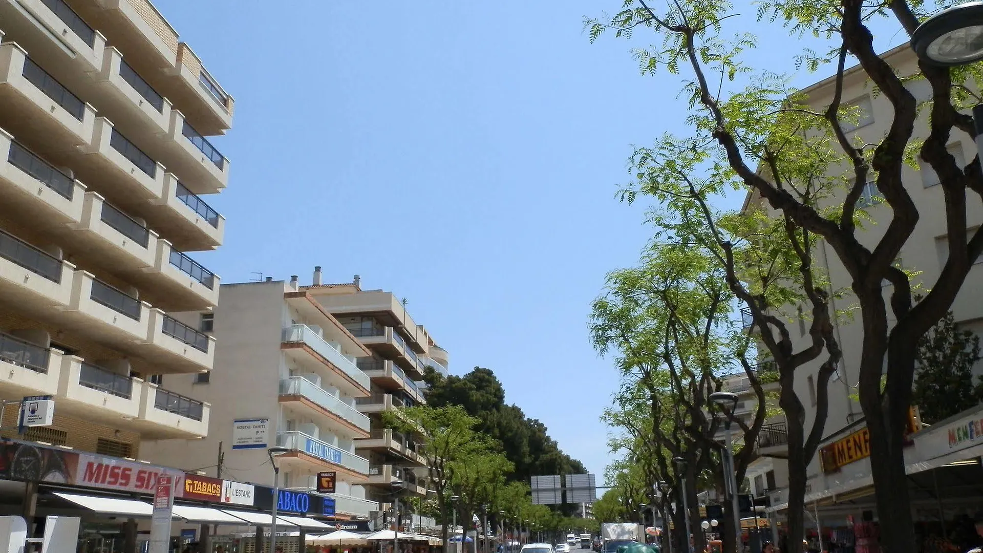 Hostal Tahiti Rs Salou