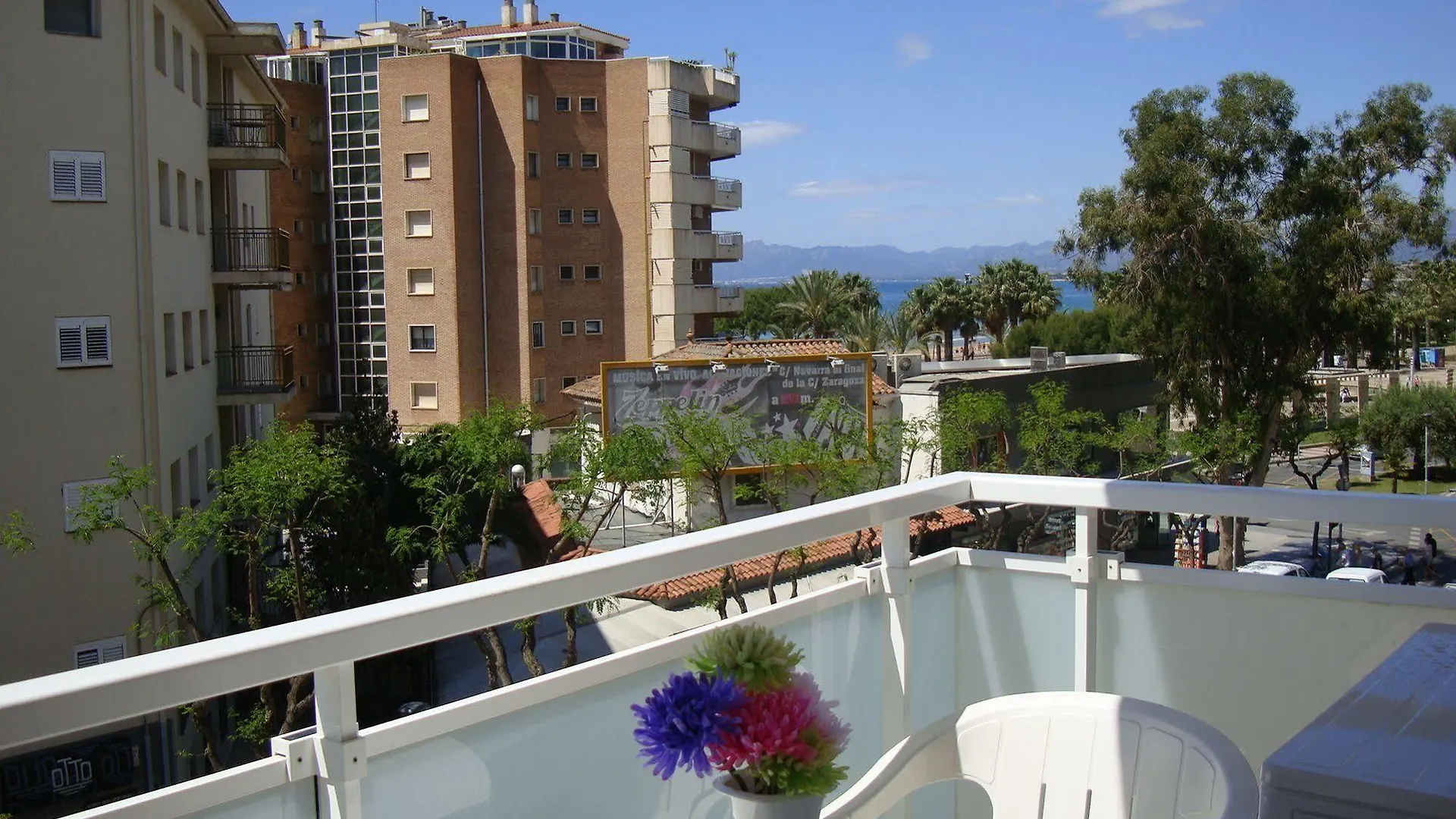Guest house Hostal Tahiti Rs Salou